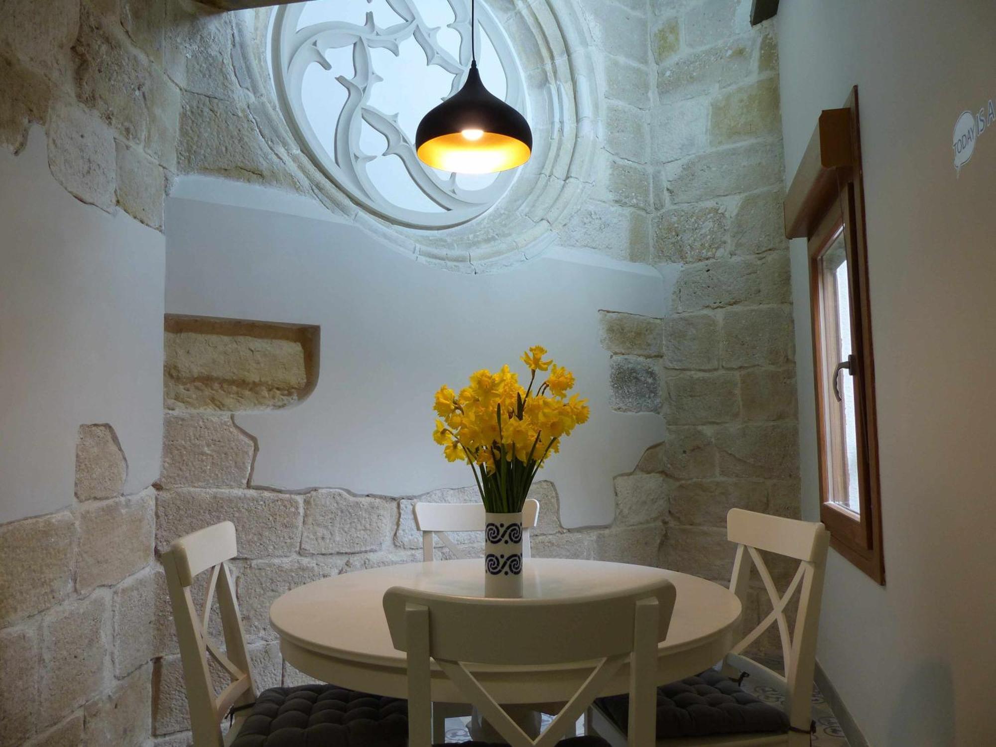 Apartamento Abside De San Juan III Estella Dış mekan fotoğraf